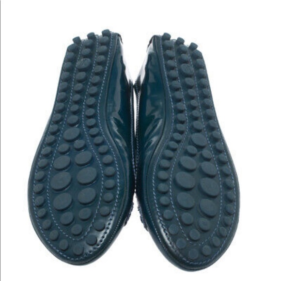 Louis Vuitton Blue Vernis Oxford Flats - Picture 3 of 4